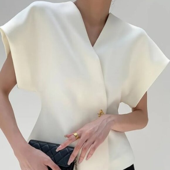 Commense Tops - NWT Commense Women's White Structured Asymmetrical Wrap Closure Blouse (Size M)
